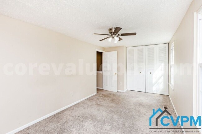 Building Photo - 1406 Point O Woods Ct