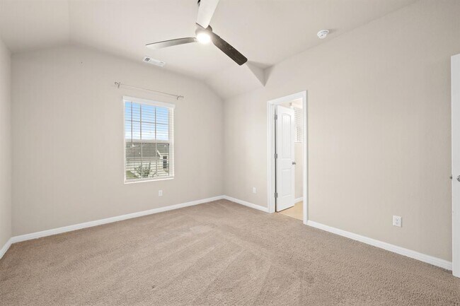 Building Photo - 17708 Zinfandel Dr