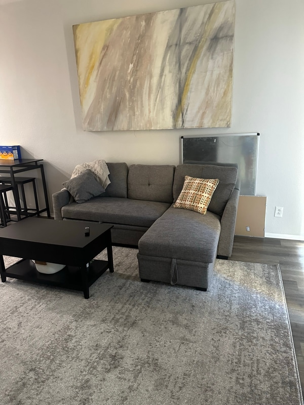 Building Photo - 604 Kellogg St