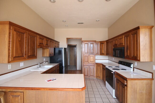Building Photo - 308 Wilmington Cir