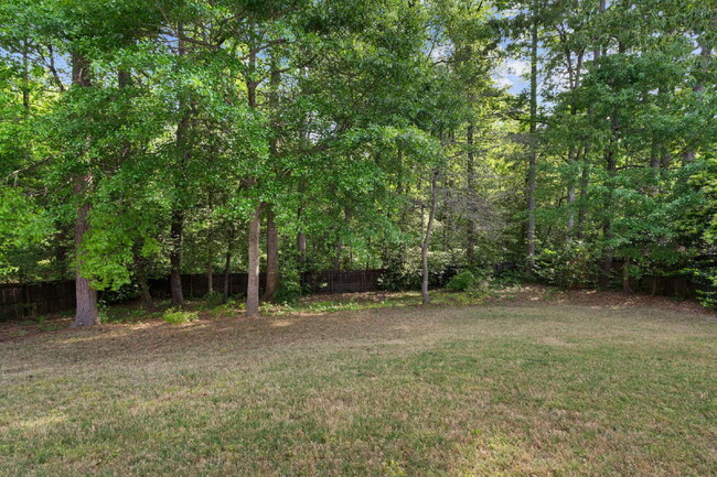 Building Photo - Spacious 4-Bedroom Retreat in Fuquay-Varin...