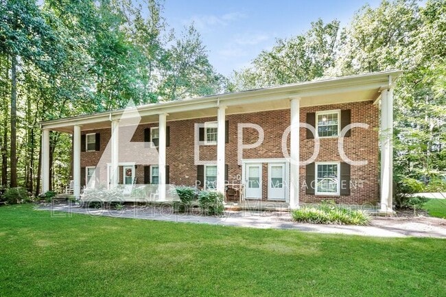 Primary Photo - 1019 Cypress Dr