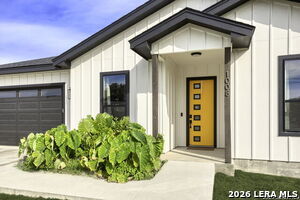 Building Photo - 1008 Naumann Dr