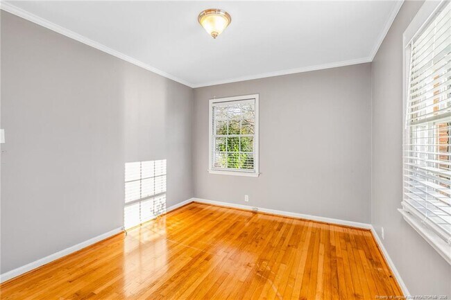 Building Photo - 2706 Huntington Rd