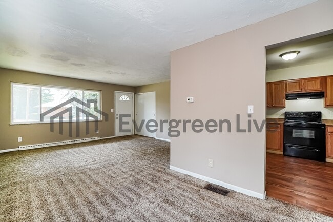 Building Photo - 1456 Picard Rd