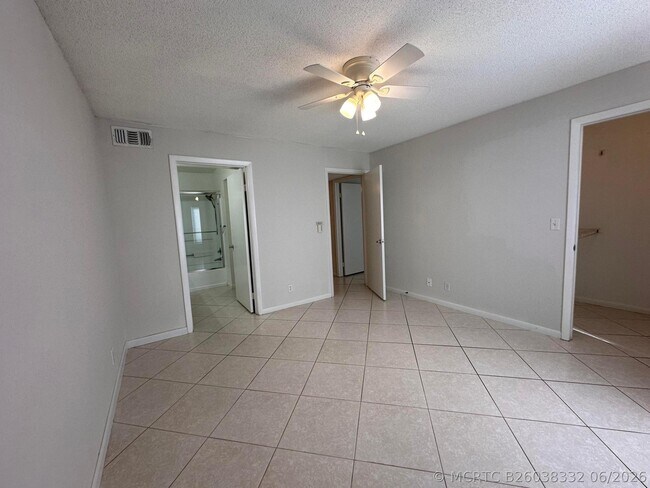 Building Photo - 815 Boynton Beach Blvd