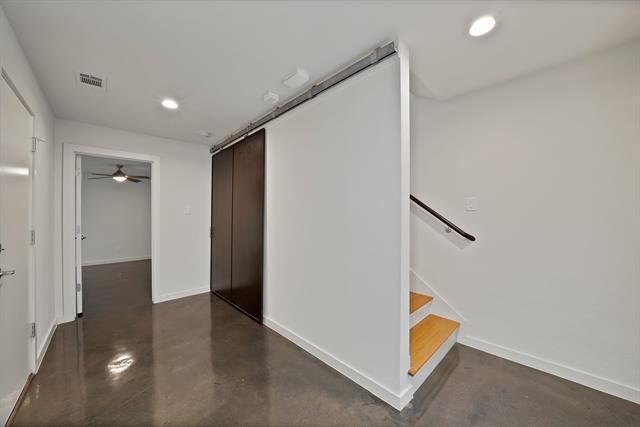 Building Photo - 5841 Oram St