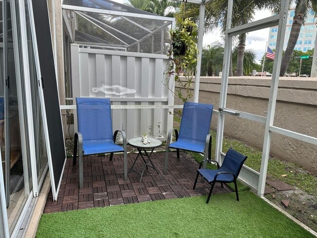 Building Photo - 5425 Grand Park Pl