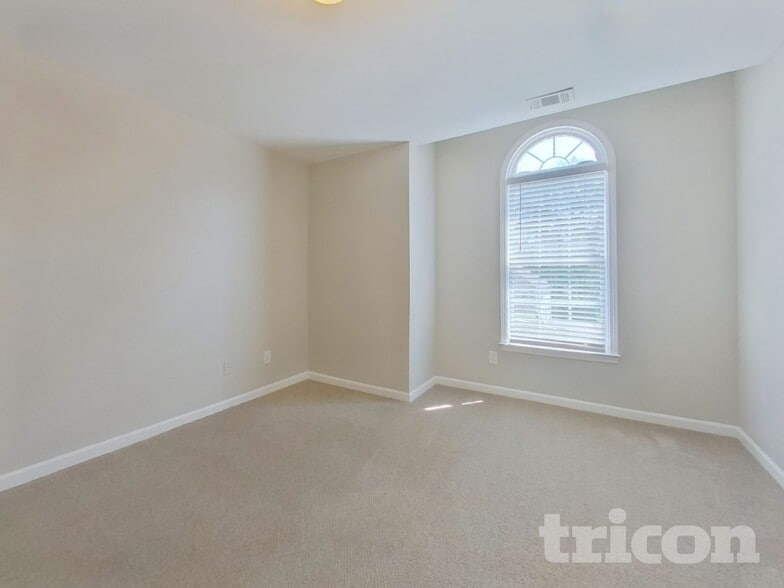 Building Photo - 4708 Tonkawa Bend