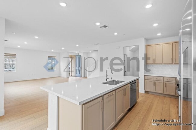 Building Photo - 67 W San Francisco Dr