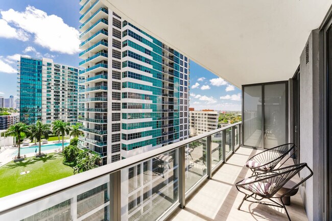 Building Photo - 101 NE 34th St