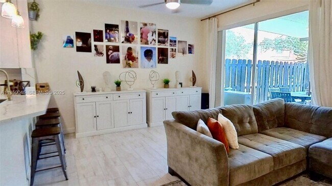 Building Photo - 1420 SE 26th Ave