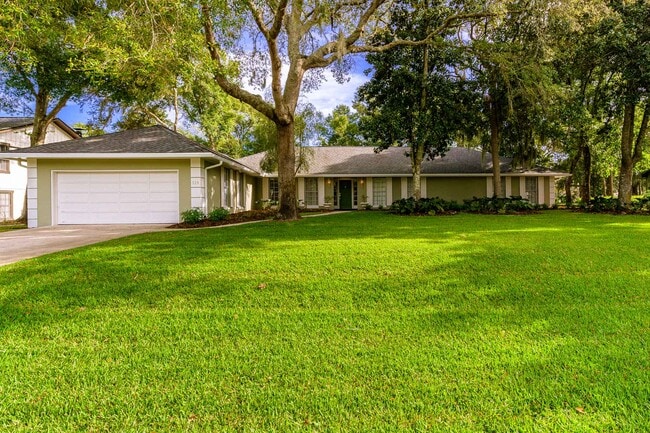 Primary Photo - 119 Rio Pinar Dr