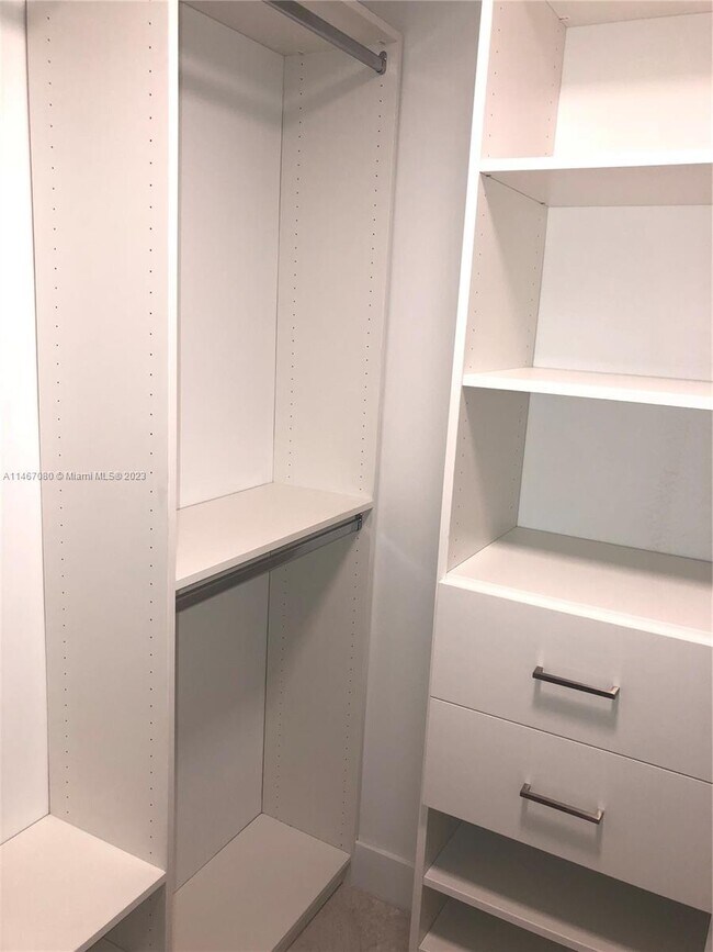 Building Photo - 488 NE 18th St