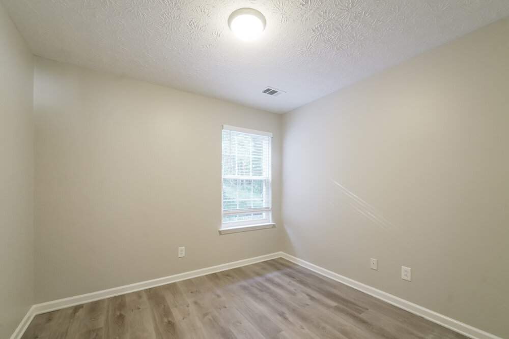 Building Photo - 128 Oak Grove Pl