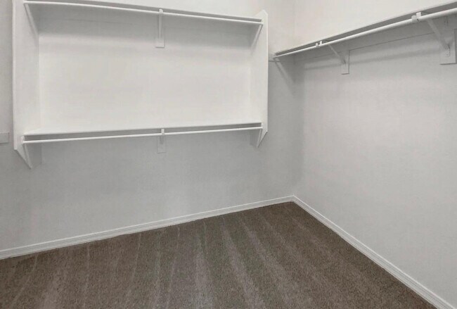 Building Photo - 6418 W Mark Ln