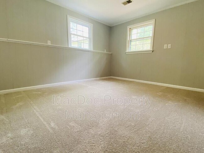 Building Photo - 12202 McClain St