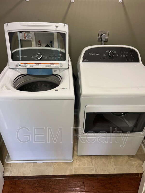 Building Photo - 1244 Mountain View Rd