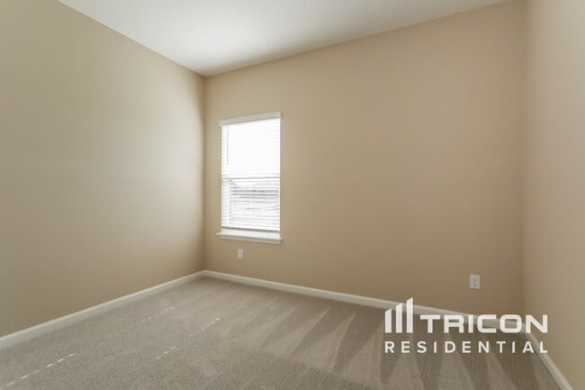 Building Photo - 6459 Longleaf Branch Dr