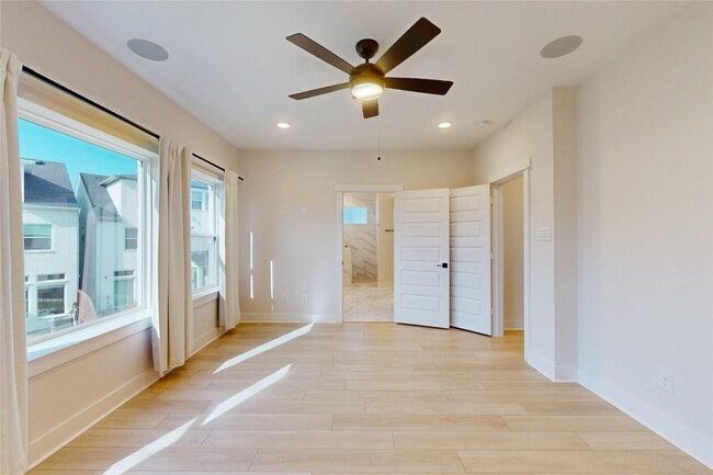 Building Photo - 3113 Somerset Levens Ln