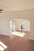 Building Photo - 1239 S Hudson Ave