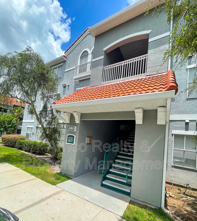 Building Photo - 18001 Richmond Pl Dr