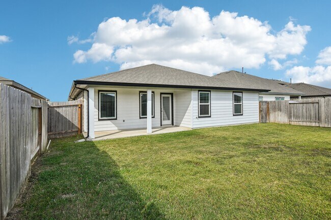 Building Photo - 8011 House bank Ln