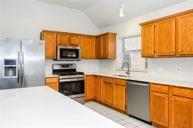 Building Photo - 2825 Clearmeadow Dr