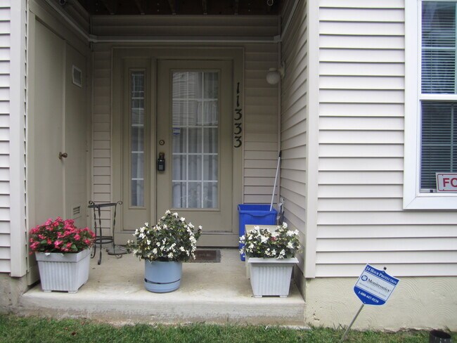 Building Photo - VERY WELL MAINTAINED CONDO