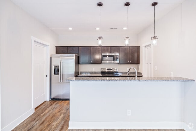 Building Photo - Echo at Forest View