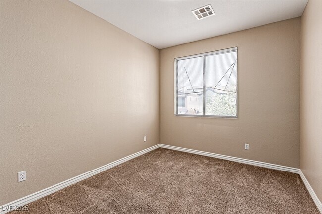 Building Photo - 8158 Altamont Ridge St