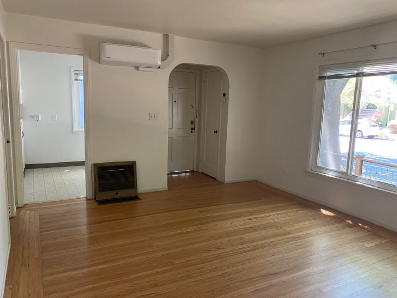 Building Photo - 2205 18th St