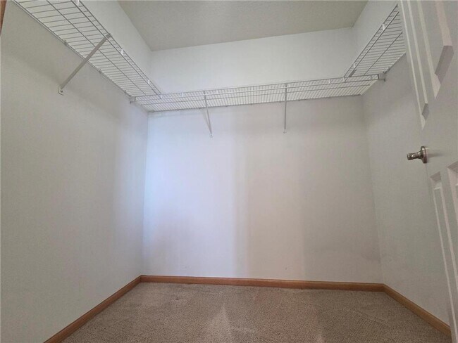 Building Photo - 15842 Frisian Ln