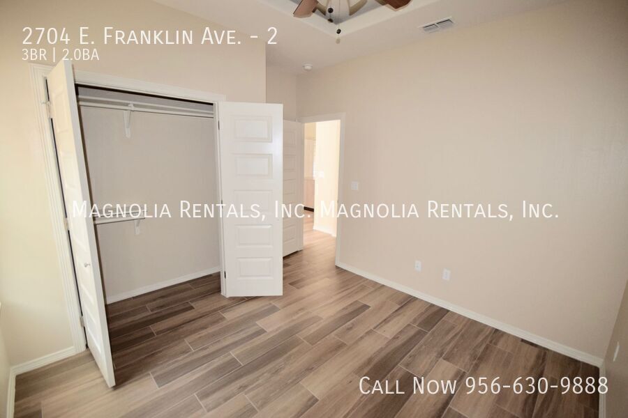 Building Photo - 2704 E Franklin Ave