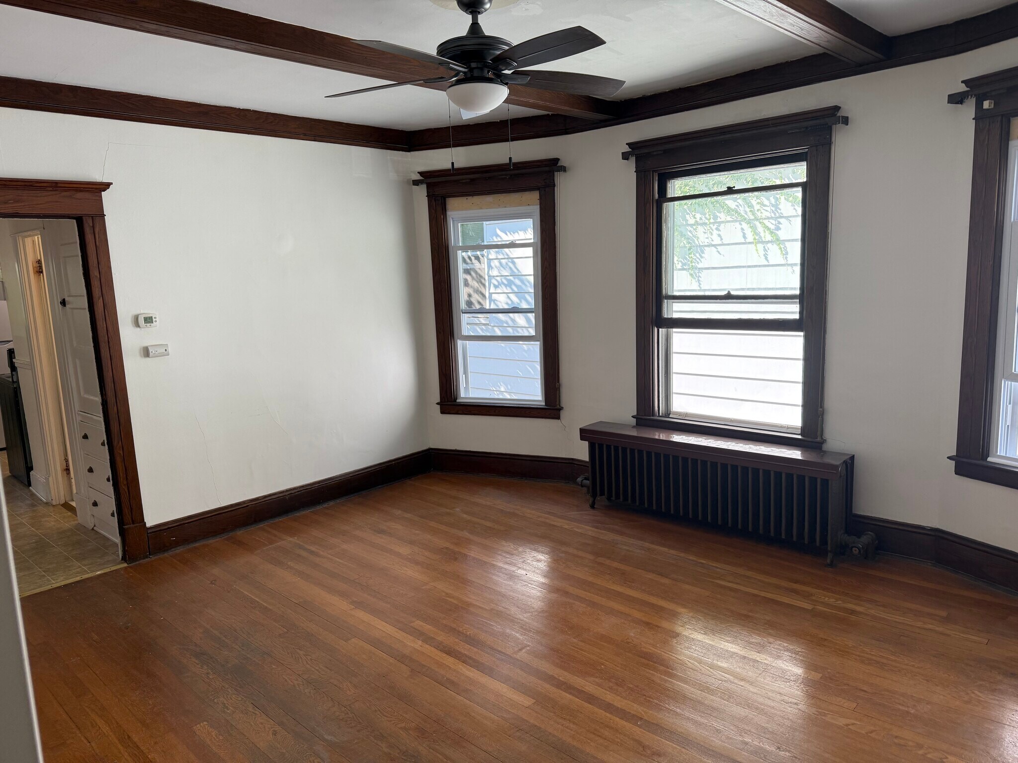 Building Photo - 77 S Pine Ave