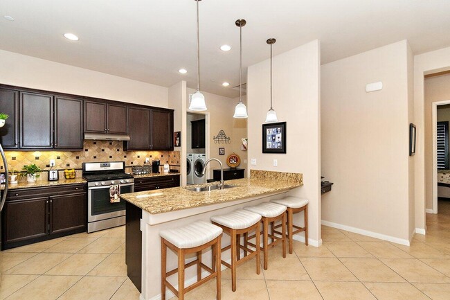 Building Photo - 81506 Avenida Viesca