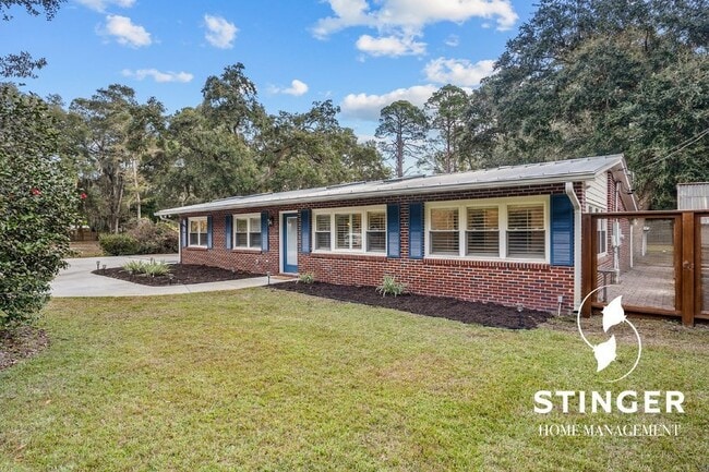 Building Photo - 150 Brickyard Point Rd S