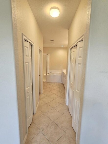 Building Photo - 150 Padova Way