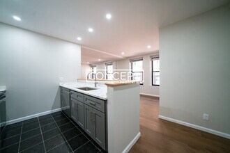 Building Photo - 1661 Washington St