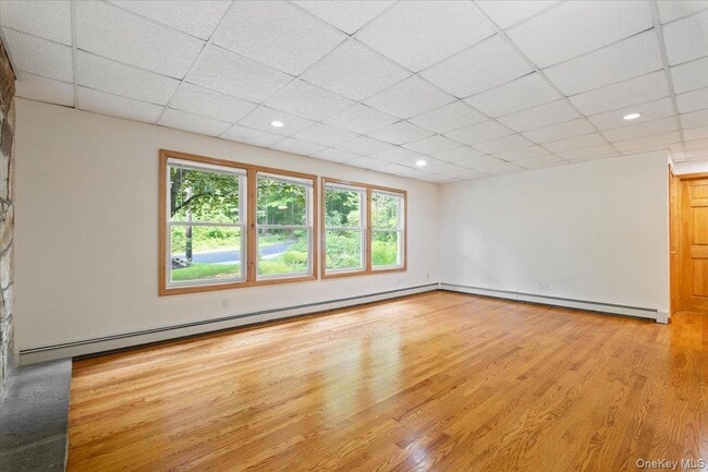 Building Photo - 272 Brewster Hill Rd