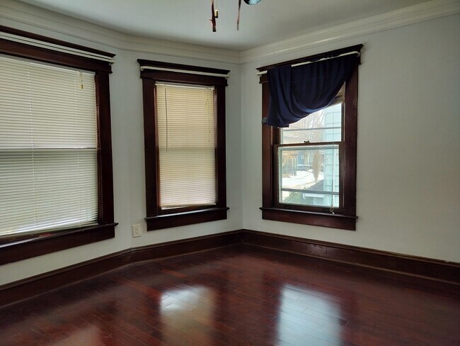 Building Photo - 255 Stockton St