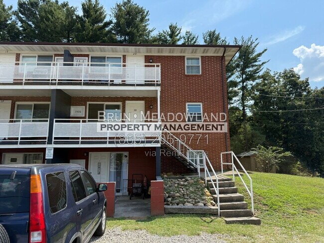 Building Photo - 1436 McArthur Rd