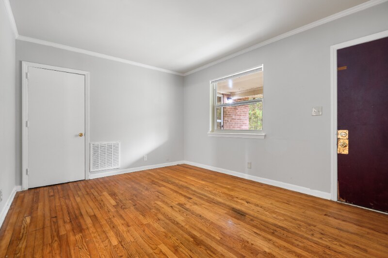 Building Photo - 2211 Morehead Ave