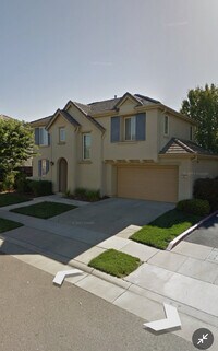 Building Photo - 692 Equinox Loop