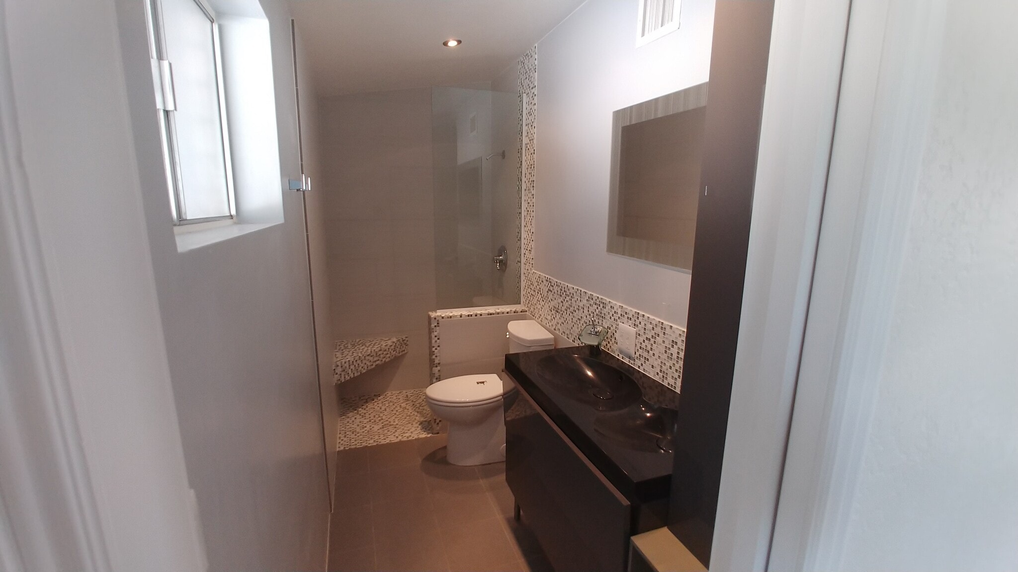 Modern designed master bathroom. - 539 Mallard Cir W