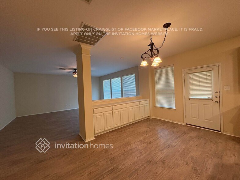 Building Photo - 3905 Ringdove Way
