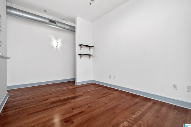 Building Photo - 2222 2nd Ave N