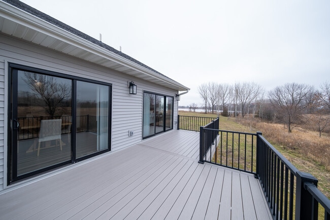 Building Photo - 26391 Preserve Dr