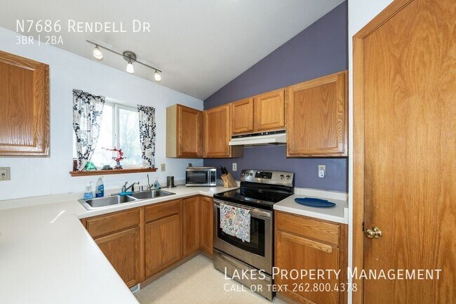 Building Photo - N7686 Rendell Dr