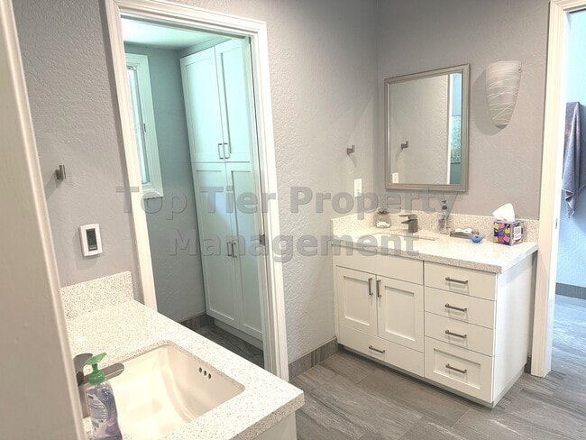 Building Photo - Beautiful 4 Bed, 2 Bath, 2,166 sqft Lafaye...